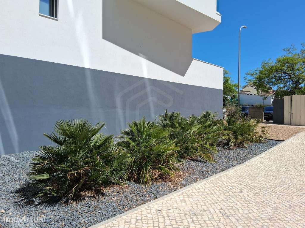 Apartamento T1, condomínio com piscina na cobertura, Faro, Algarve - Grande imagem: 4/47
