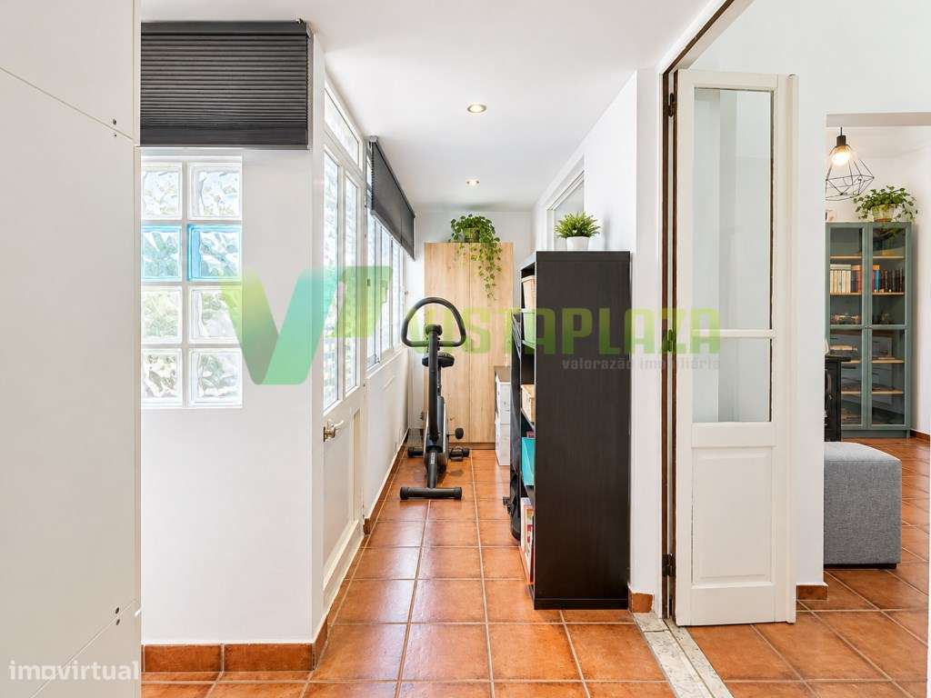 Apartamento T1 situado no centro de Portimão-7