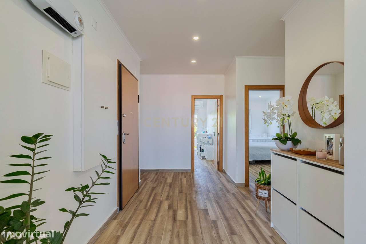 Apartamento T3 com varanda  no Feijó-9