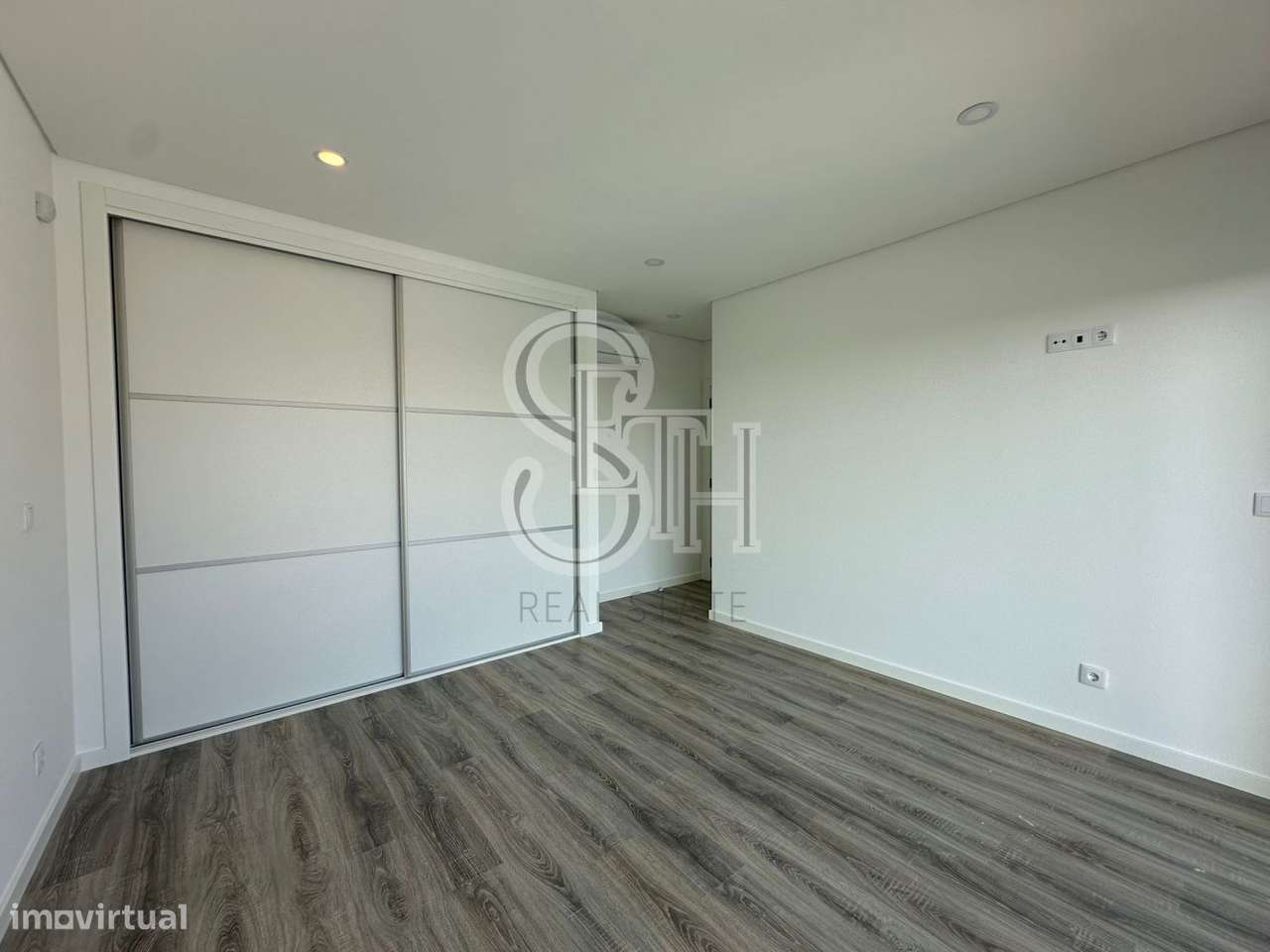 MORADIA V3+1 CENTRO DA CIDADE-32