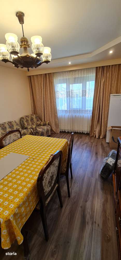 Vând casa caramida si teren 2400mp Horia-1