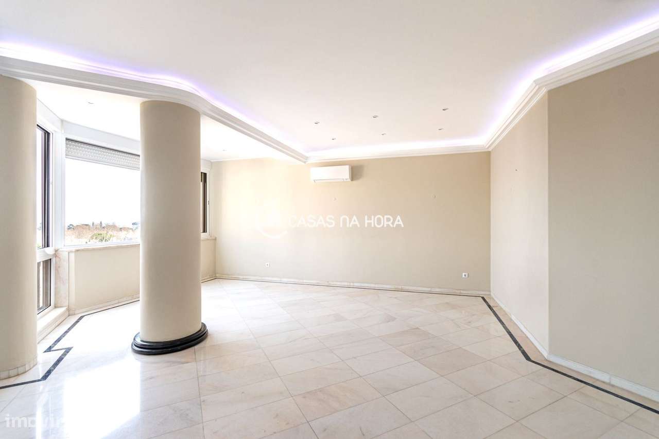 T3 com vista mar na Av. 25 de Abril - Grande imagem: 4/20