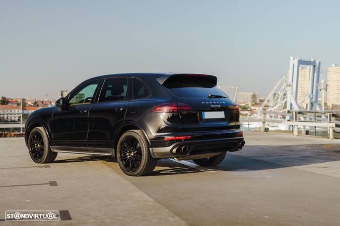 Porsche Cayenne 3.0-s-e-hybrid - 22