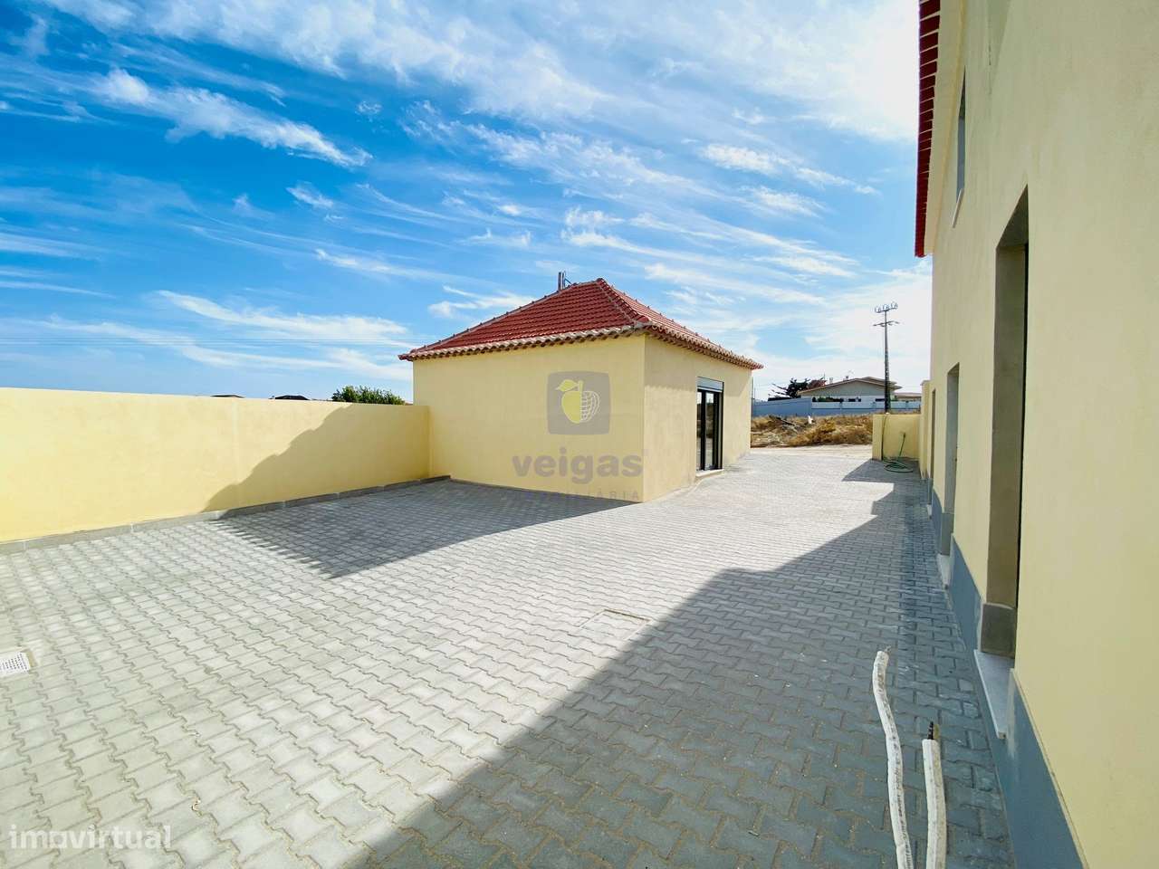 Moradia Recuperada T3 - São Bartolomeu dos Galegos - Grande imagem: 4/36