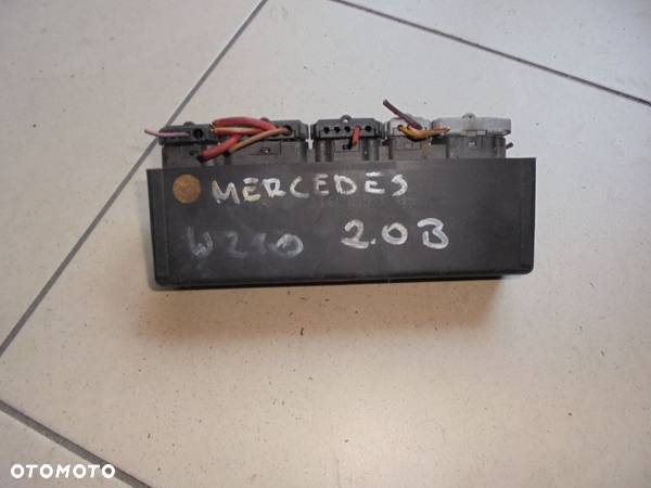 STEROWNIK MODUL ESP MERCEDES W210 A2105400472 - 1