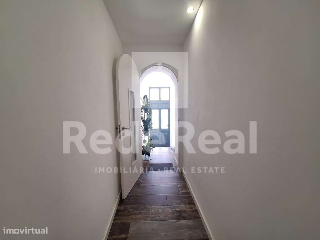 Moradia T4 com Vista Deslumbrante na Zona Histórica de Faro-17