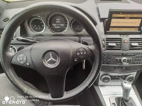 Mercedes-Benz Klasa C 350 T CDI DPF 4Matic 7G-TRONIC BlueEFFICIENCY Avantgarde - 30