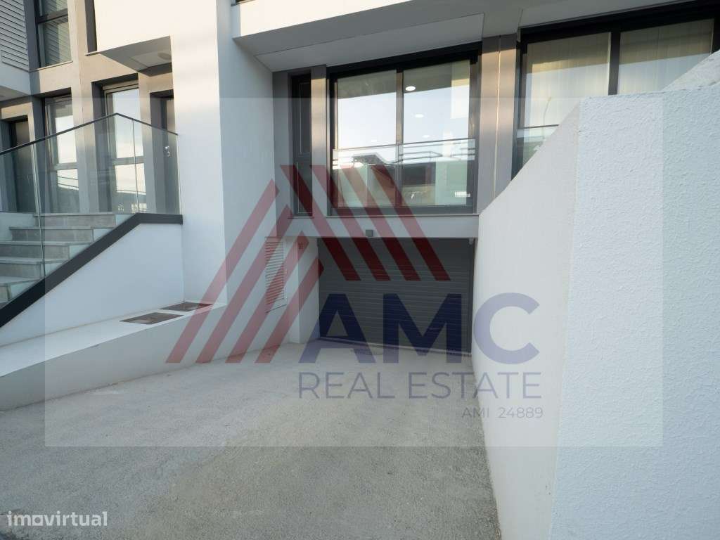 VENDE-SE MORADIA T3 NOVA COM PISCINA PRIVATIVA E GARAGEM-10