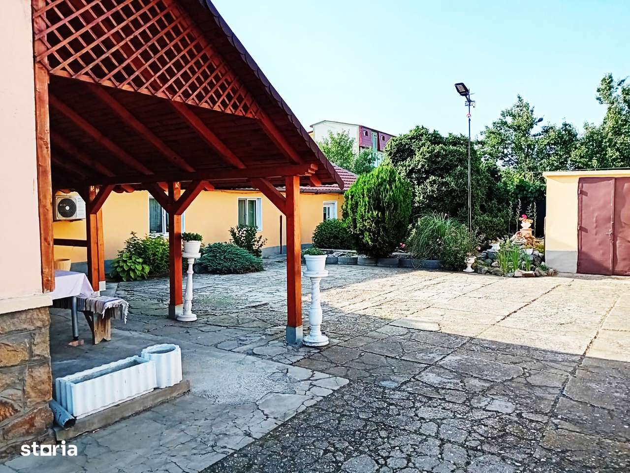 Oportunitate imobiliara  Calea Radnei / Casa / St -1177 mp/ Fs - 17 ml - Imagine principală: 4/20