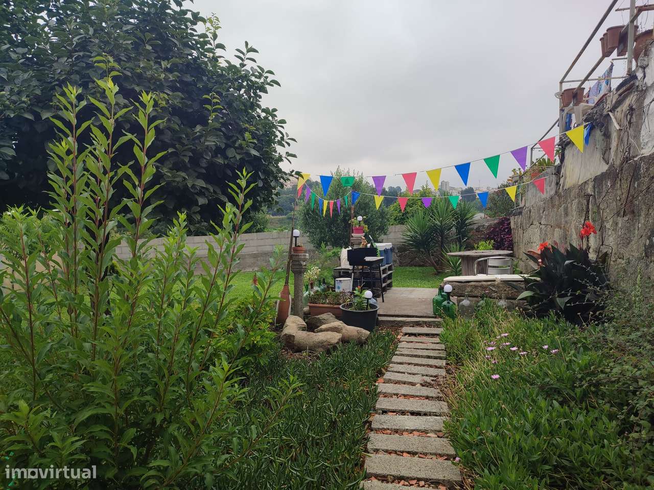 4 casas com tipologias T1, em terreno de  692m2,  à Marina do Freixo-21