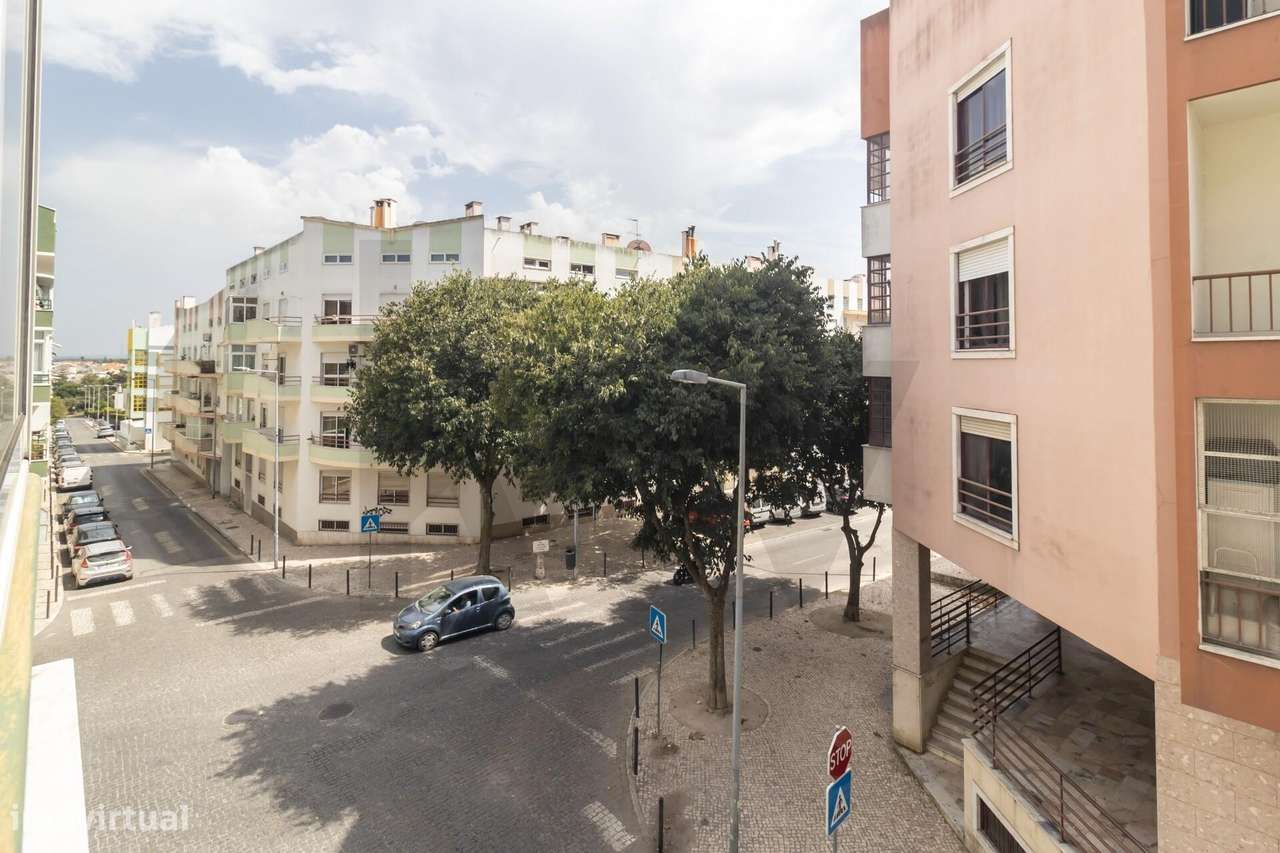 Apartamento T1 na Charneca da Caparica-33