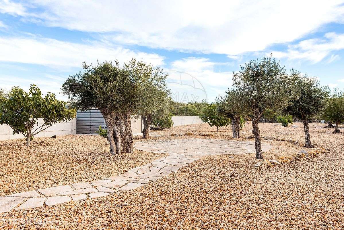 Moradia T4 para venda-27