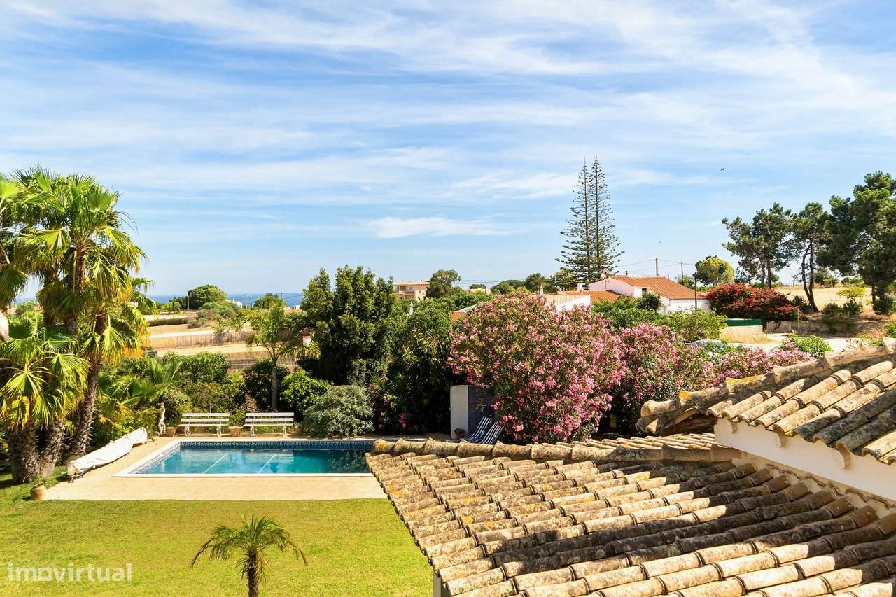 Elegante Refúgio no Campo com Vista Mar perto da Praia da Marinha-44