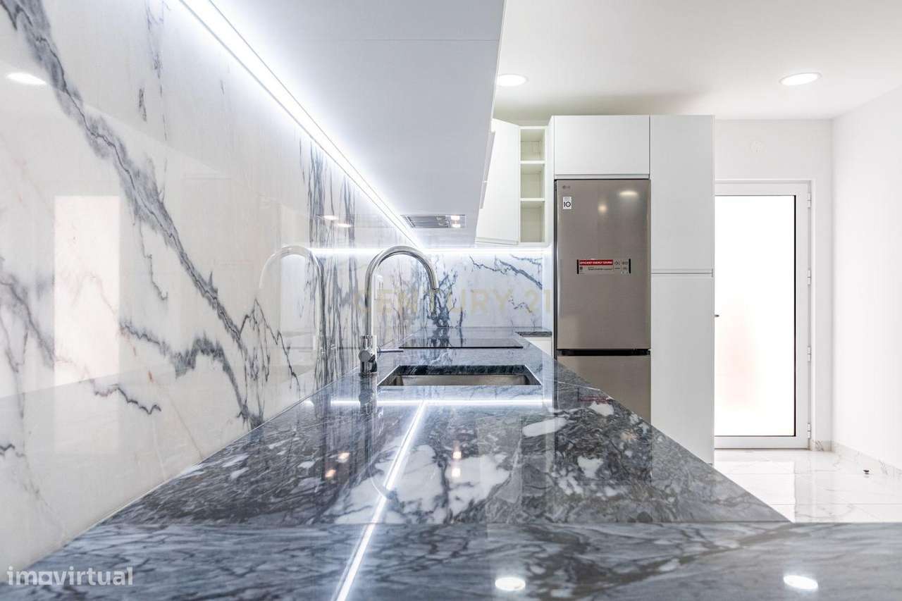 Moradia de charme totalmente renovada com vista aberta sobre vinhas e-5