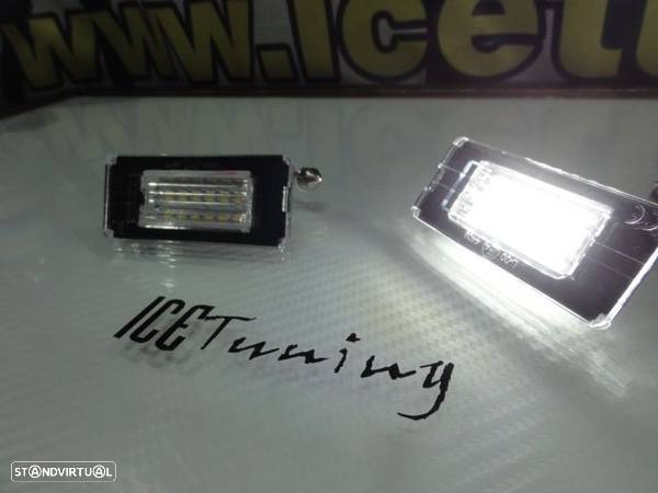 Suporte de lâmpada de matricula com led branco para Mini R56 / R57 / R58 / R59 - 11