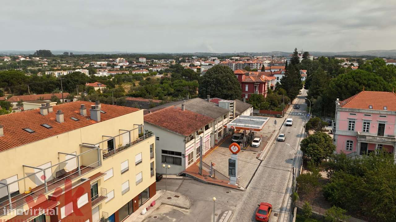 Loja para venda no centro de Nelas – excelente localização! - Grande imagem: 3/28