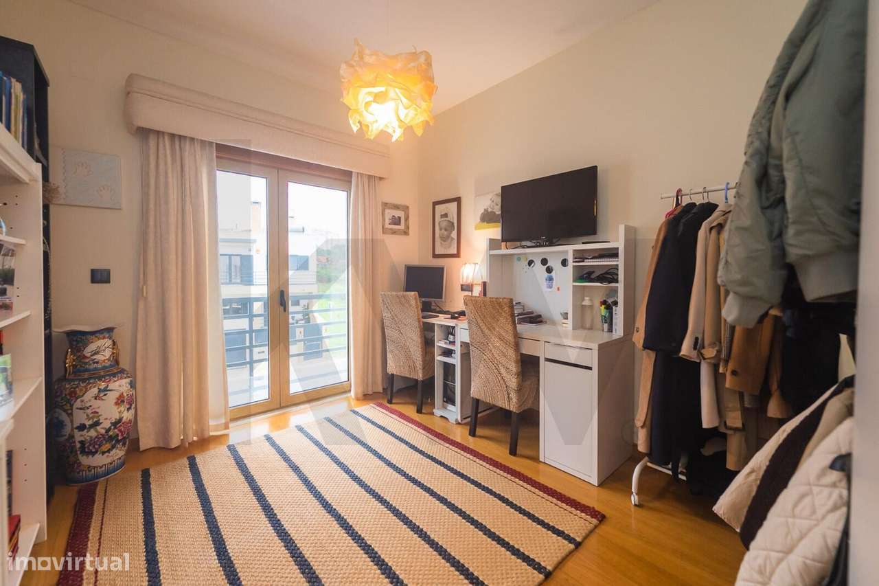 Moradia T4+1 em Agualva-Cacém – Conforto, Qualidade e Vista Desafogada-41