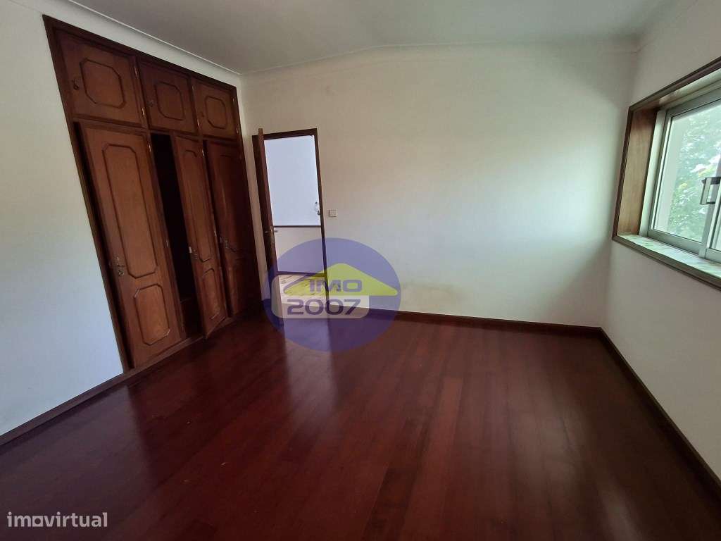 Moradia T3 em Miramar-26