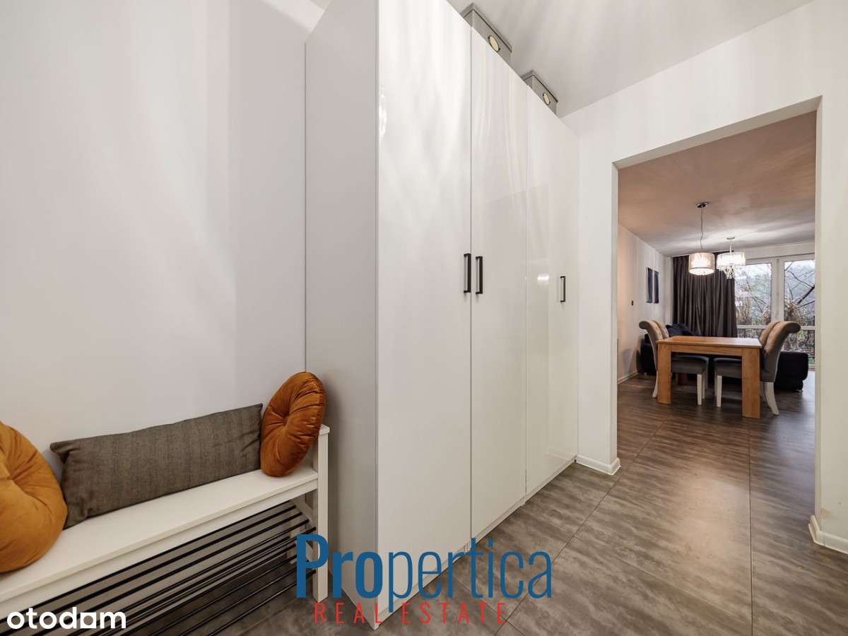 Salon z oddzielną kuchnią + 3 pokoje-15