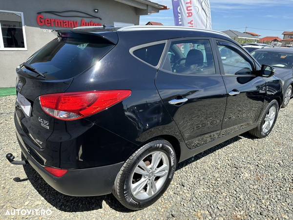 Hyundai ix35 2.0 CRDi 4WD Premium - 3