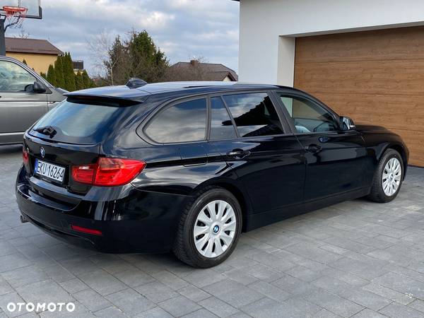 BMW Seria 3 316d Luxury Line - 23