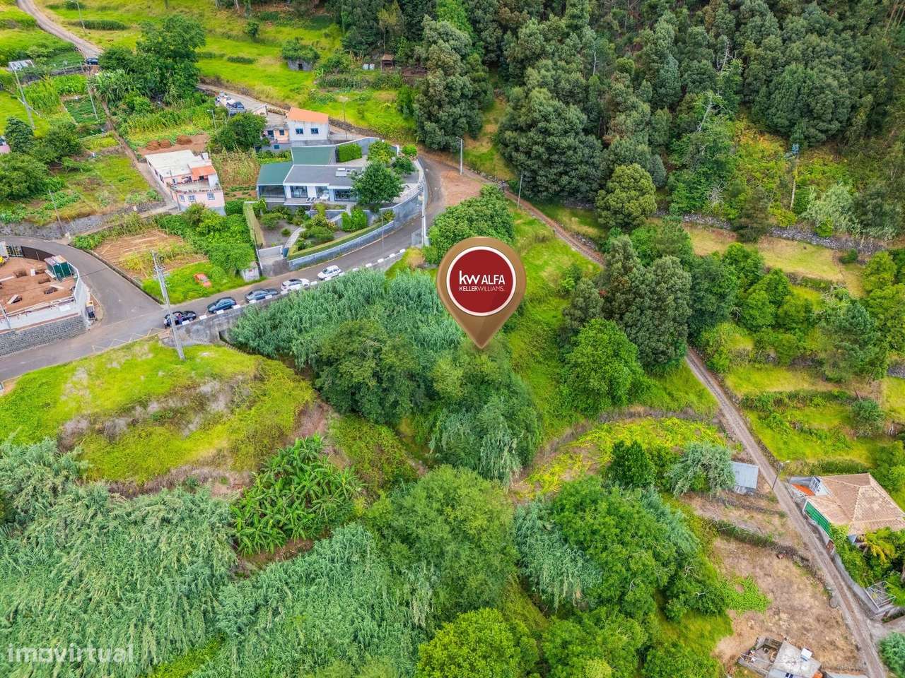 Terreno 1300,23m2 | Arco da Calheta | Construção-5