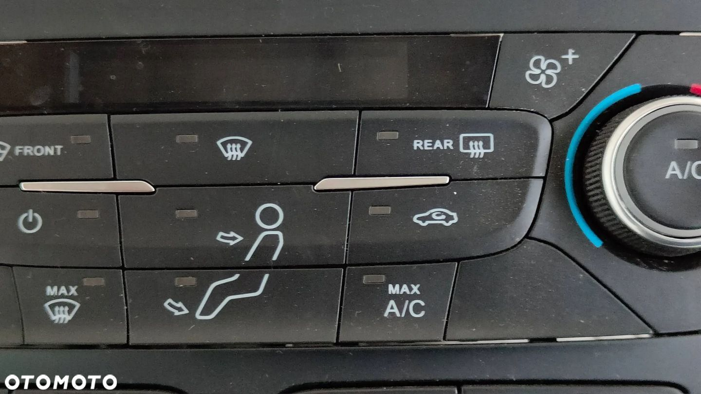 Ford Kuga II 2016-2019 Panel klimatyzacji - 3