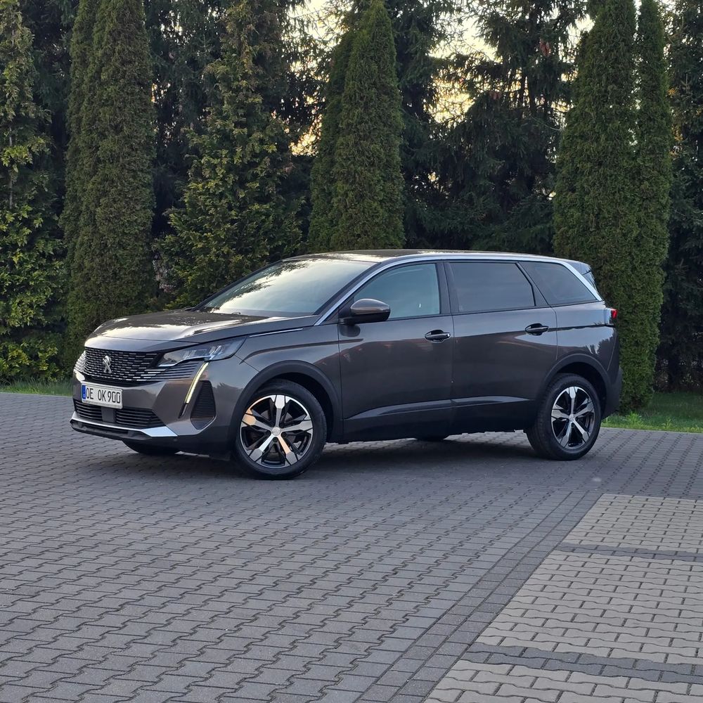 Peugeot 5008 II PureTech 130 EAT8 Stop & Start Roadtrip 2021