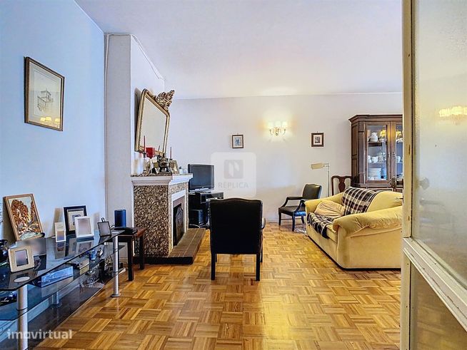 Apartamento T4 com Varandas - Casa da Música, Porto-3