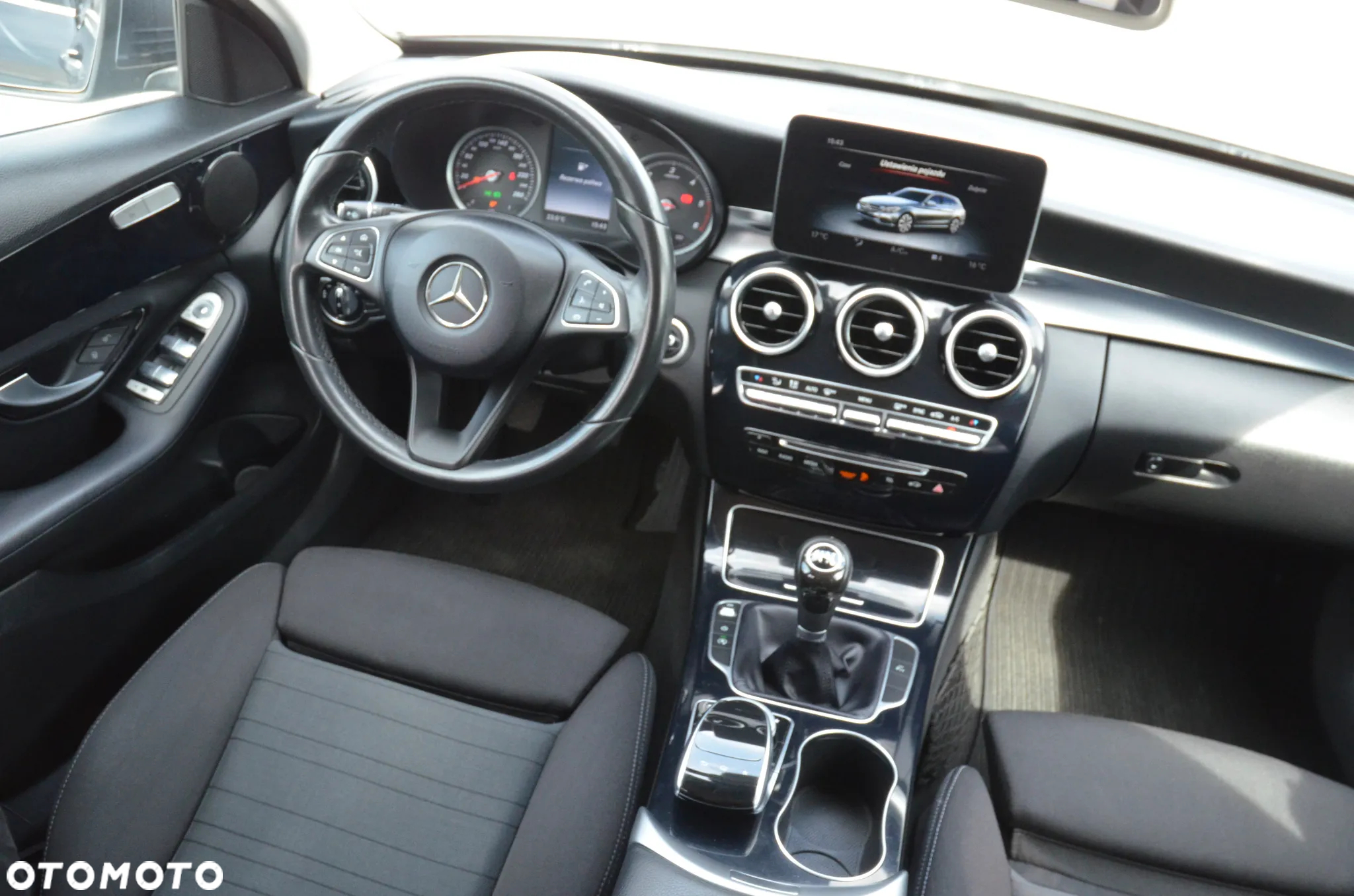 Mercedes-Benz Klasa C 200 (BlueTEC) d T Exclusive - 17