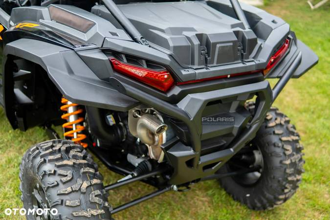 Polaris RZR - 6