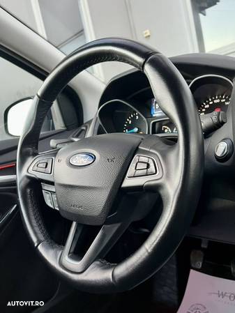 Ford Focus 1.6 TDCi DPF Start-Stopp-System SYNC Edition - 21