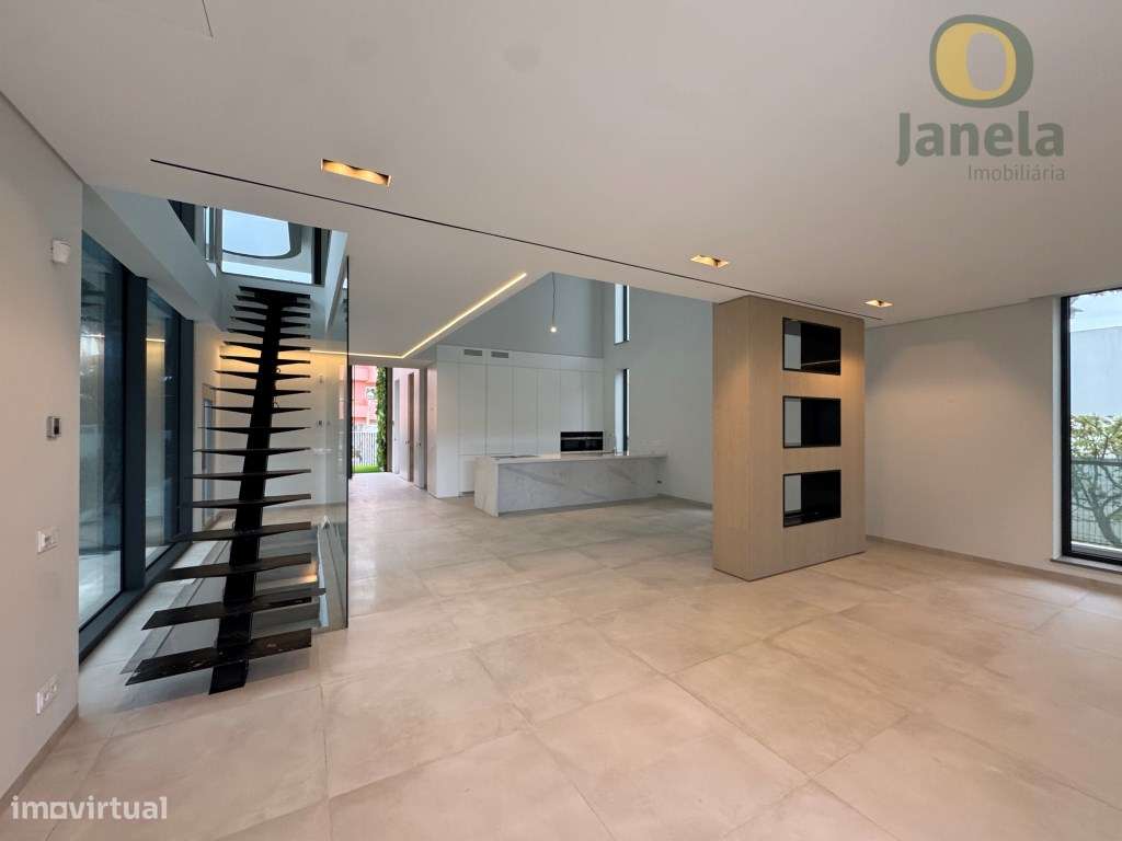 Moradia T4 de Luxo com Piscina, em Primeira Linha de Golfe, Vilamoura-19