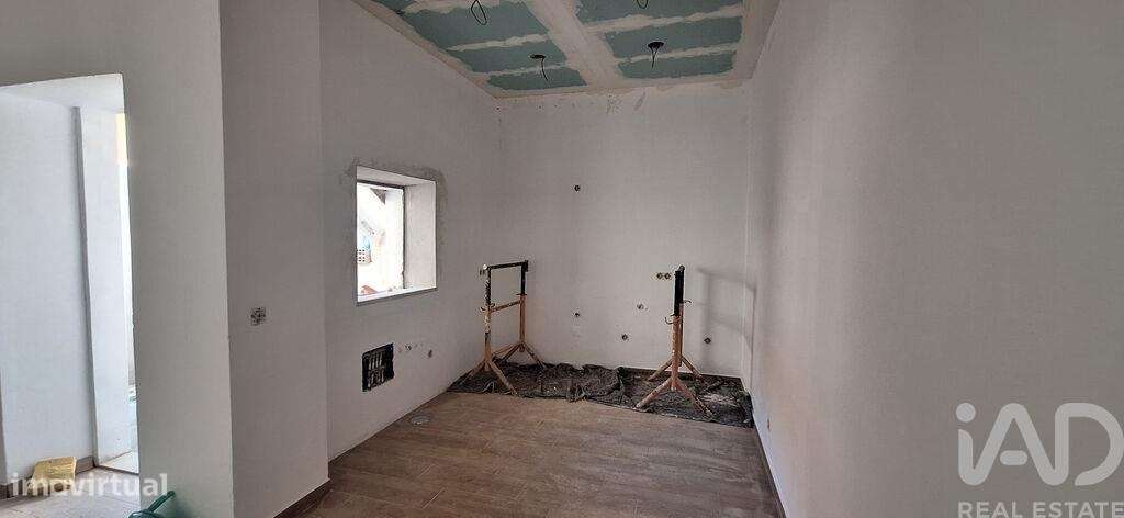 Moradia em banda T1 em Santa Luzia de 42 m2 - Grande imagem: 5/21