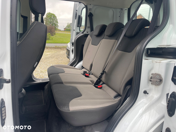 Ford Transit Courier Trend - 17