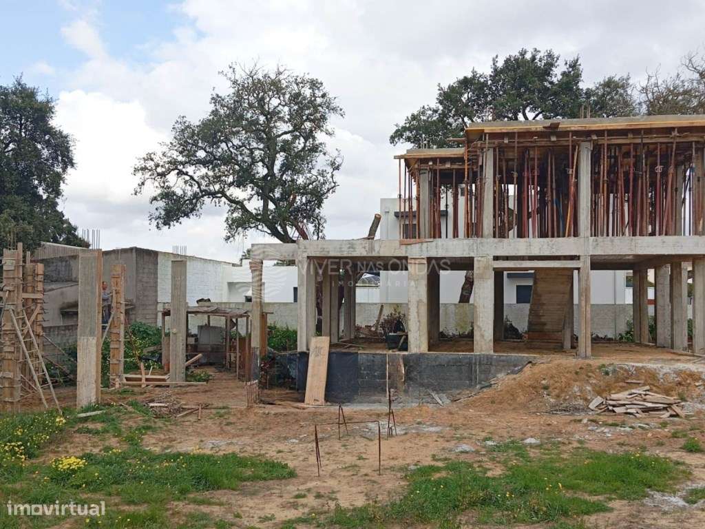 Moradia T3+1 em Construção com Projeto Aprovado Azeitão - Grande imagem: 3/45