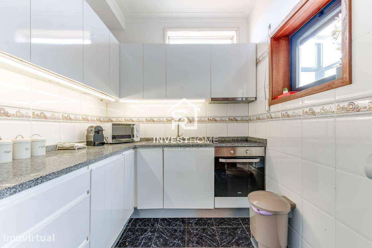 Prédio | 4 Apartamentos T2 | Licença AL ativa | Porto-15