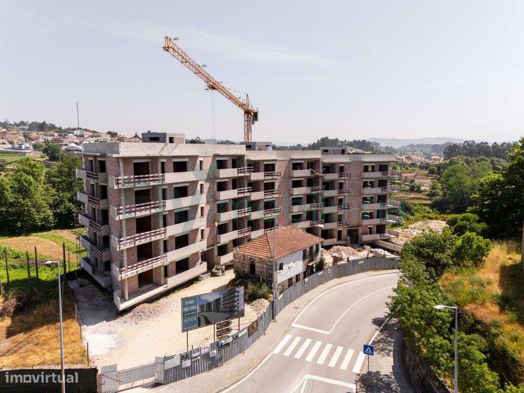 Apartamento T3 com excelente áreas em Lousada-24