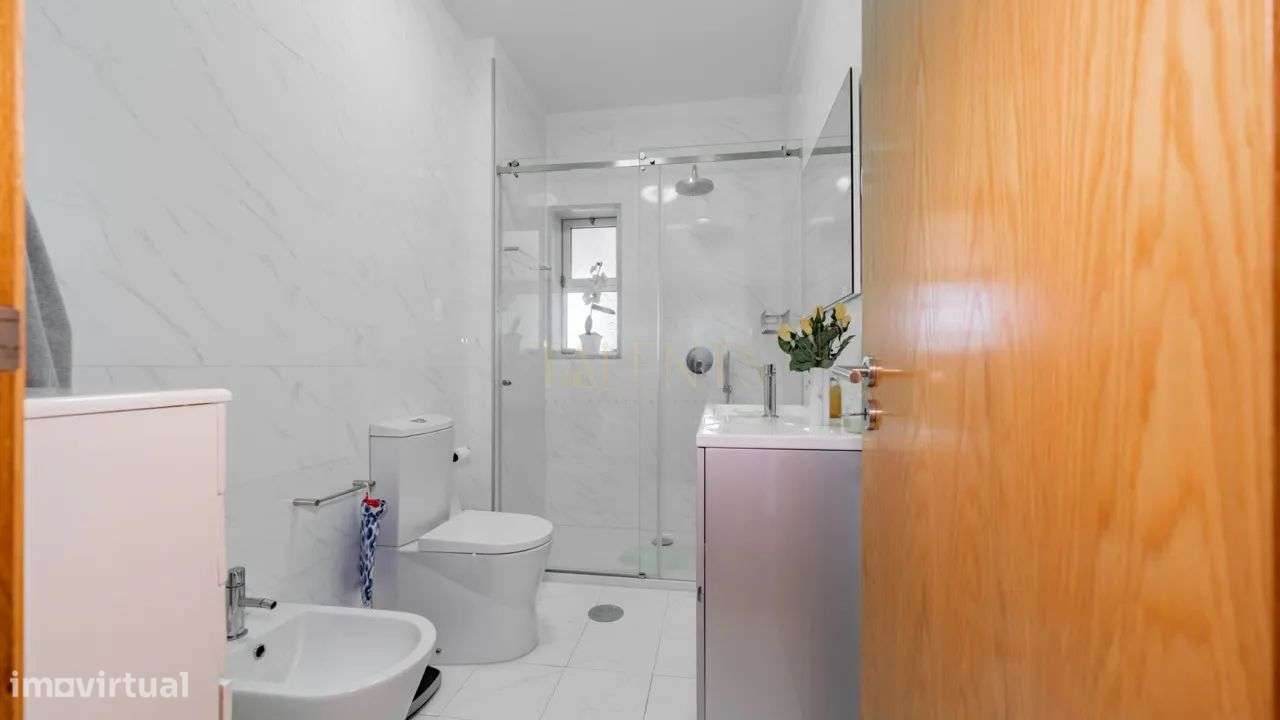 Apartamento T3 em Penafiel (2 Frações: T2+T1)-16