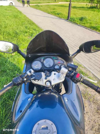 Suzuki GSX - 12