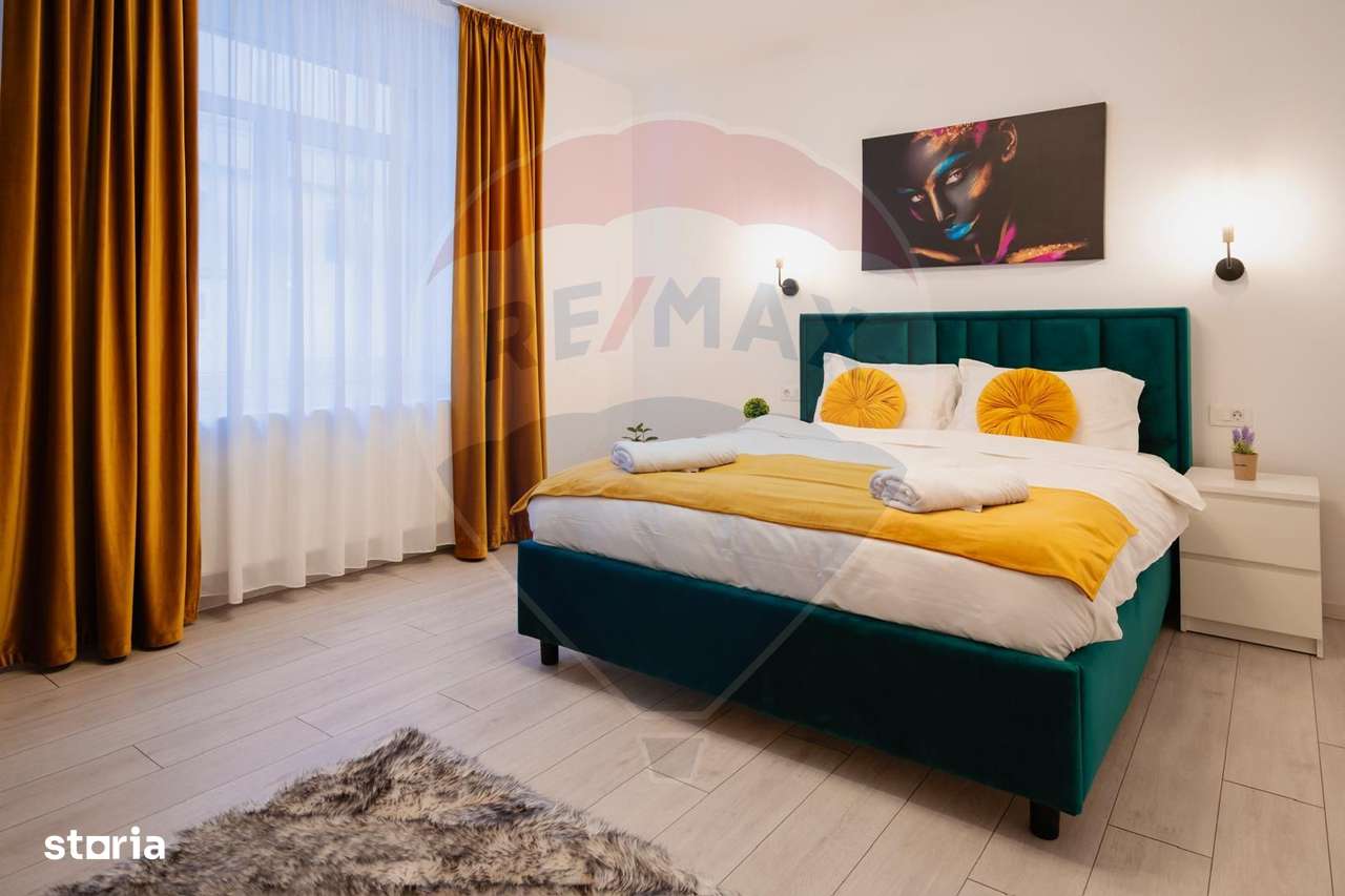 Afacere Activa + Locuinta Premium cu 2 Camere in Centru Istoric Brasov-2