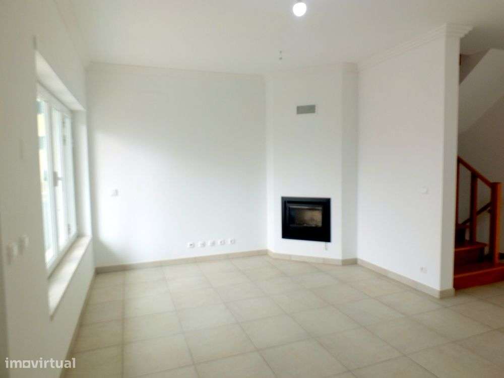 Moradia T4 Renovada com Vista Mar e Churrasqueira na Ericeira - Grande imagem: 5/42