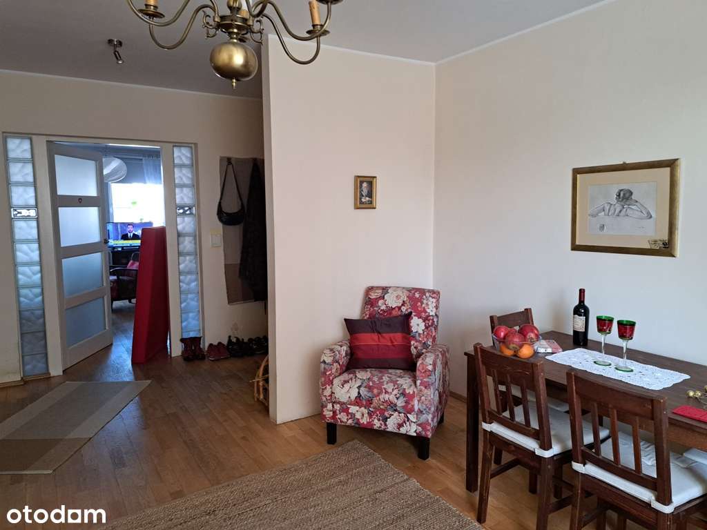 Na sprzedaż mieszkanie w centrum miasta .-4