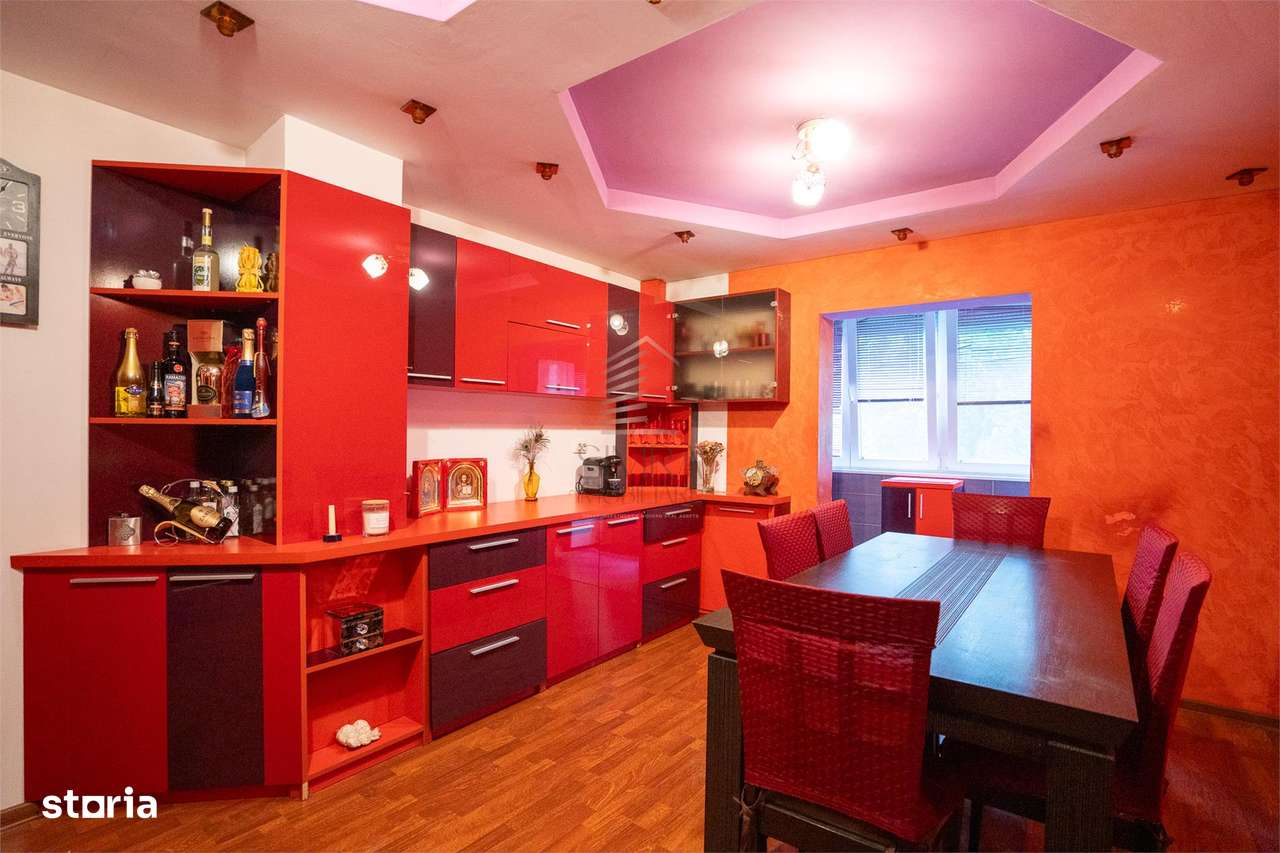 Apartament 3 camere decomandat Rogerius-2