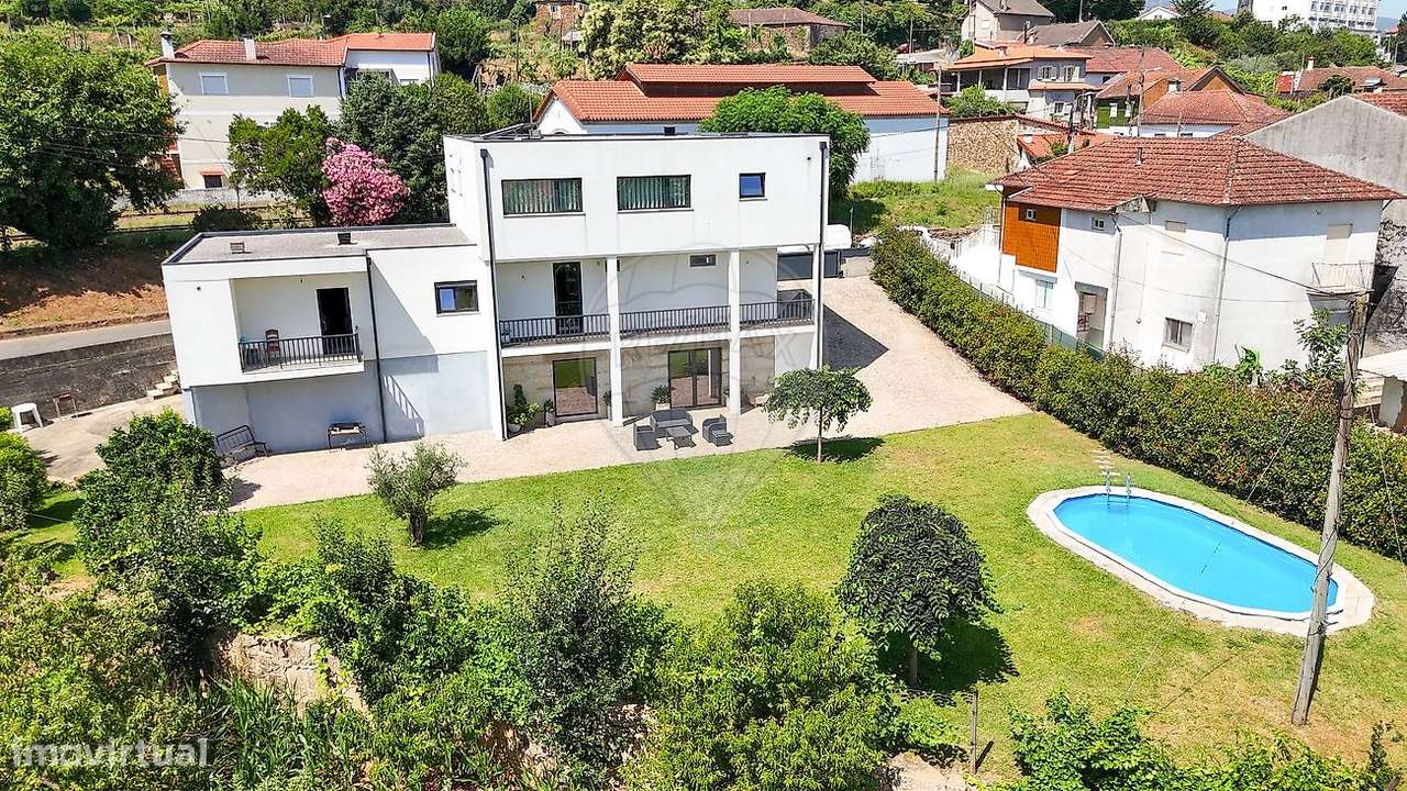 Moradia T5 para venda-43