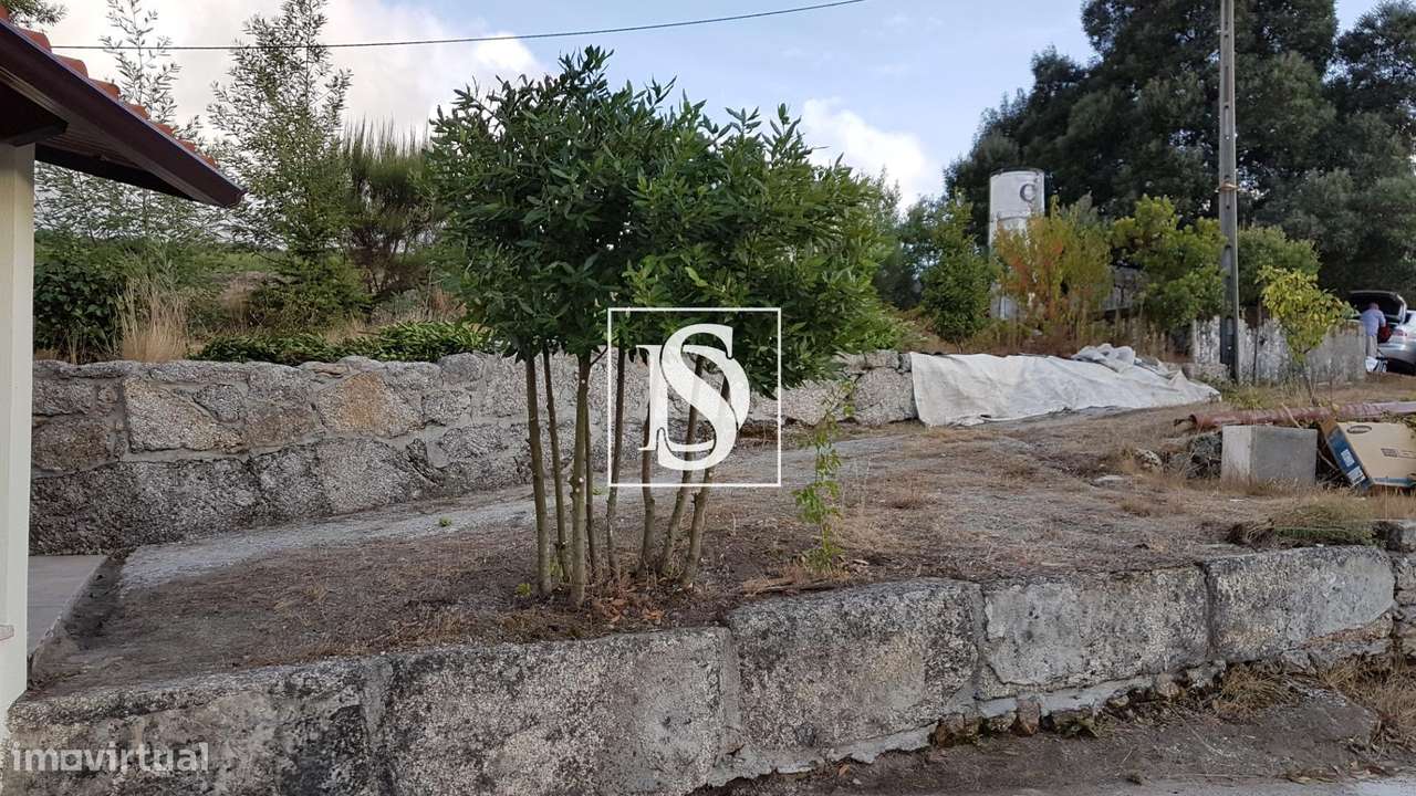 MORADIA T1 RENOVADA COM 10.000 m² – BUSTELO, AMARANTE-40