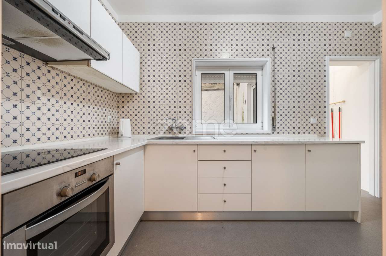 Apartamento T2, renovado, junto à marginal de Esposende - Grande imagem: 4/29