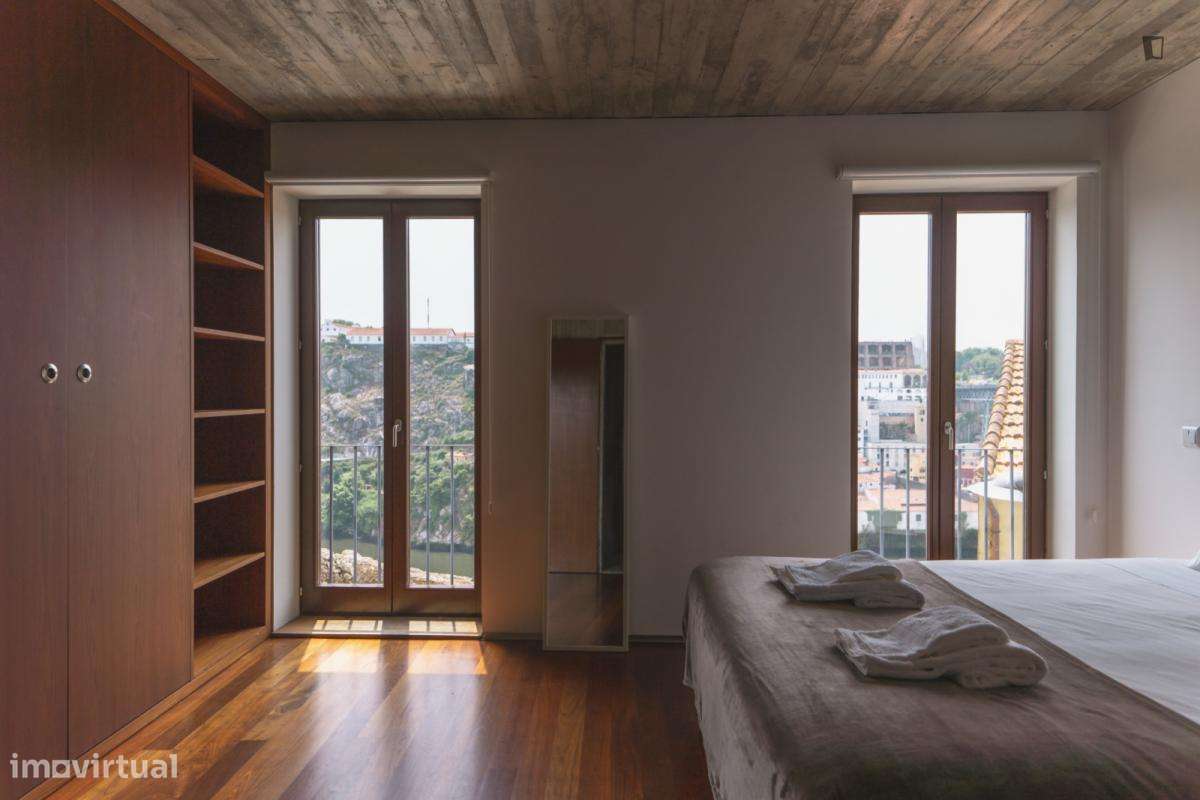 Apartamento com 2 quartos - localizado em Sé Porto - Grande imagem: 5/8