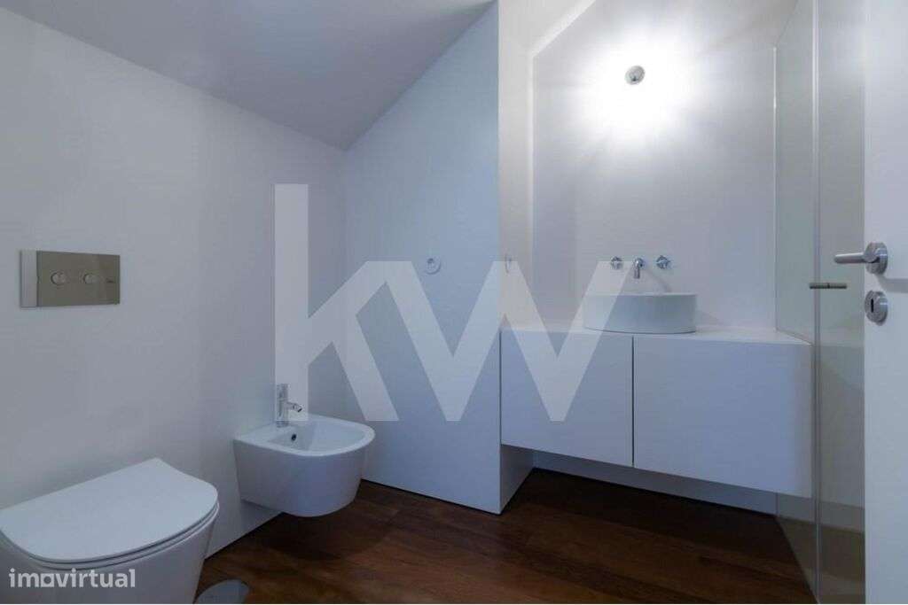 T2 COM VARANDA, EM CAMPANHÃ, PRÓXIMO AO TERMINAL INTERMODAL E DO ESTÁD - Grande imagem: 5/28