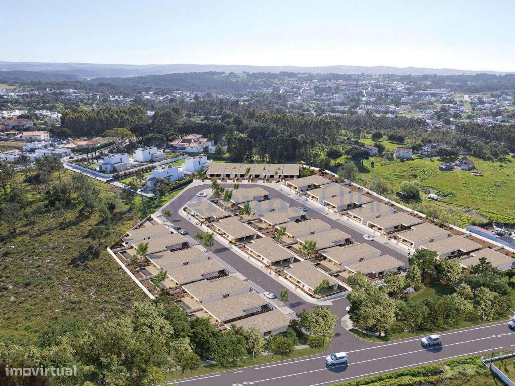 Moradia V3 com piscina no Nadadouro-8